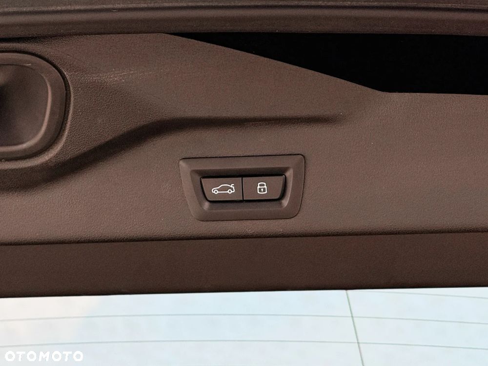 BMW X5 xDrive30d - 16