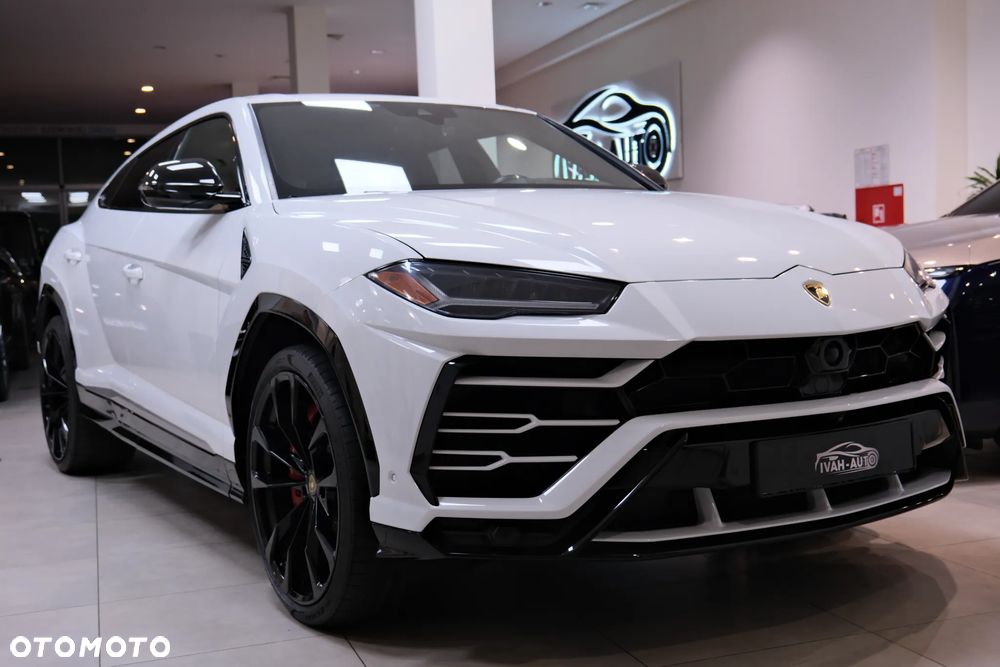Lamborghini Urus - 4