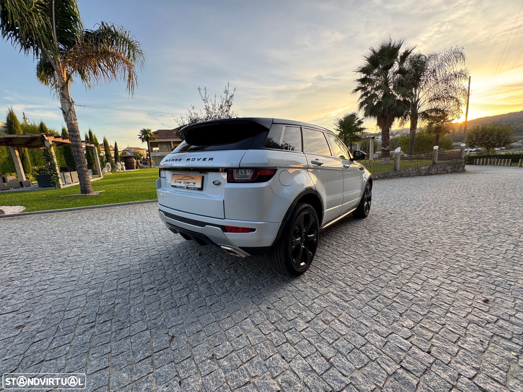 Land Rover Range Rover Evoque 2.0 TD4 SE Dynamic Special Edition - 12