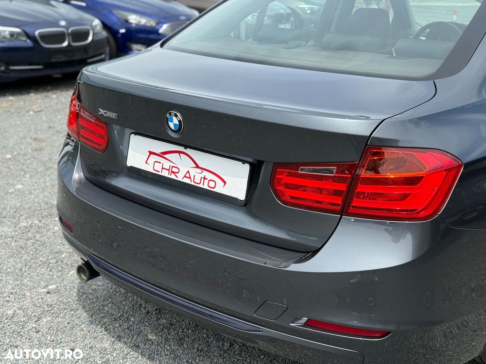 BMW Seria 3 320d xDrive Aut. - 28