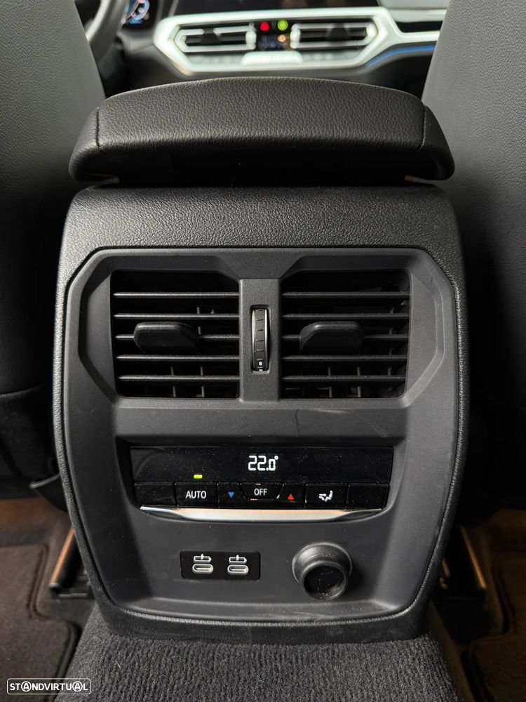 BMW 330 e Pack M Auto - 27