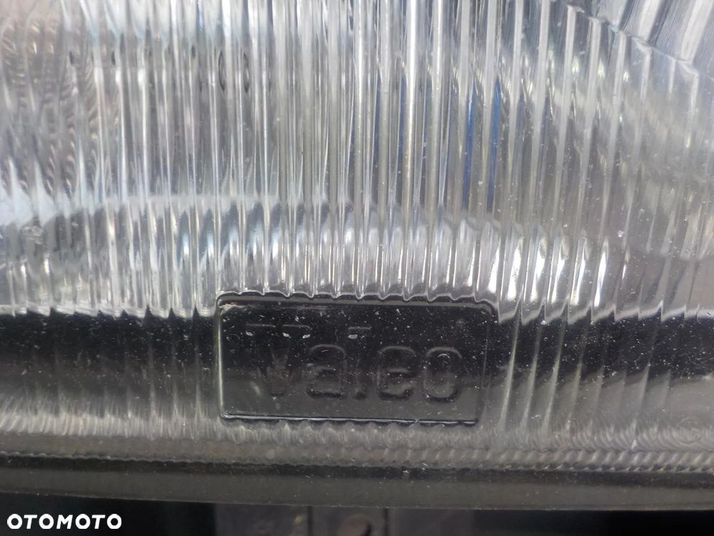 VW T4 LIFT CARAVELLE MULTIVAN LAMPA PRAWA PRZÓD - 2
