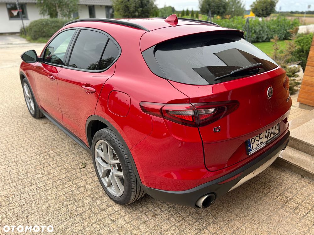 Alfa Romeo Stelvio - 4
