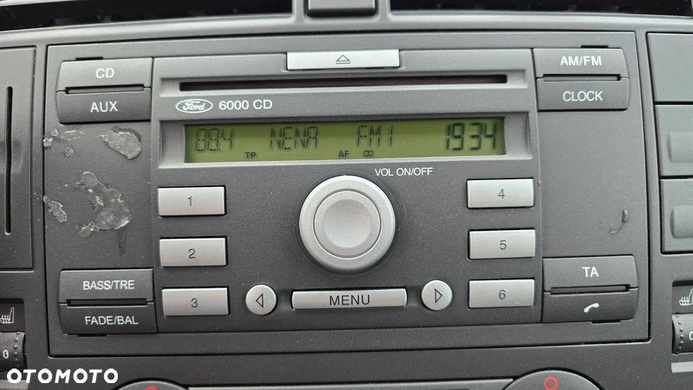 Ford Focus C-Max 1.8 Ghia - 17