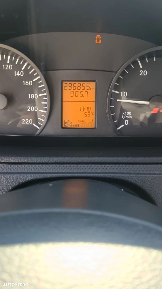 Mercedes-Benz Vito - 10