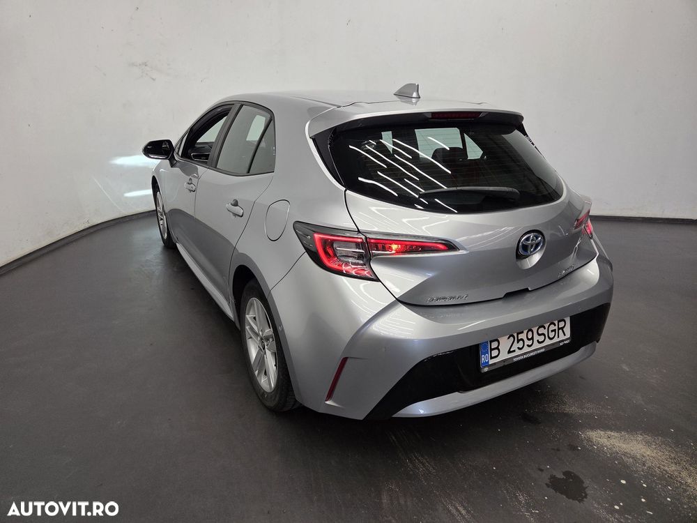 Toyota Corolla - 2