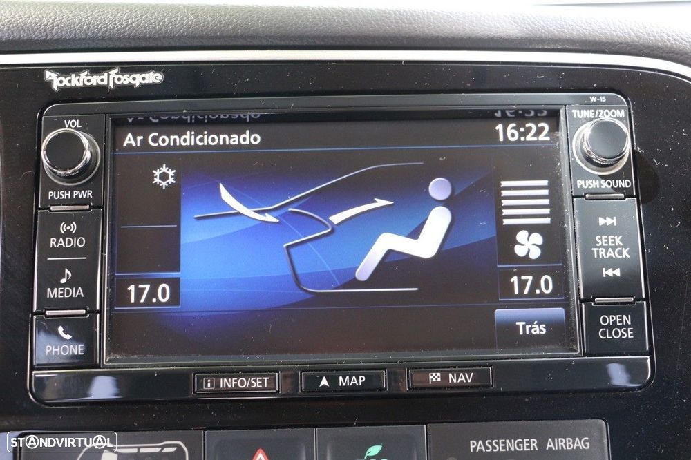 Mitsubishi Outlander 2.0 MIVEC Instyle Navi+ - 49