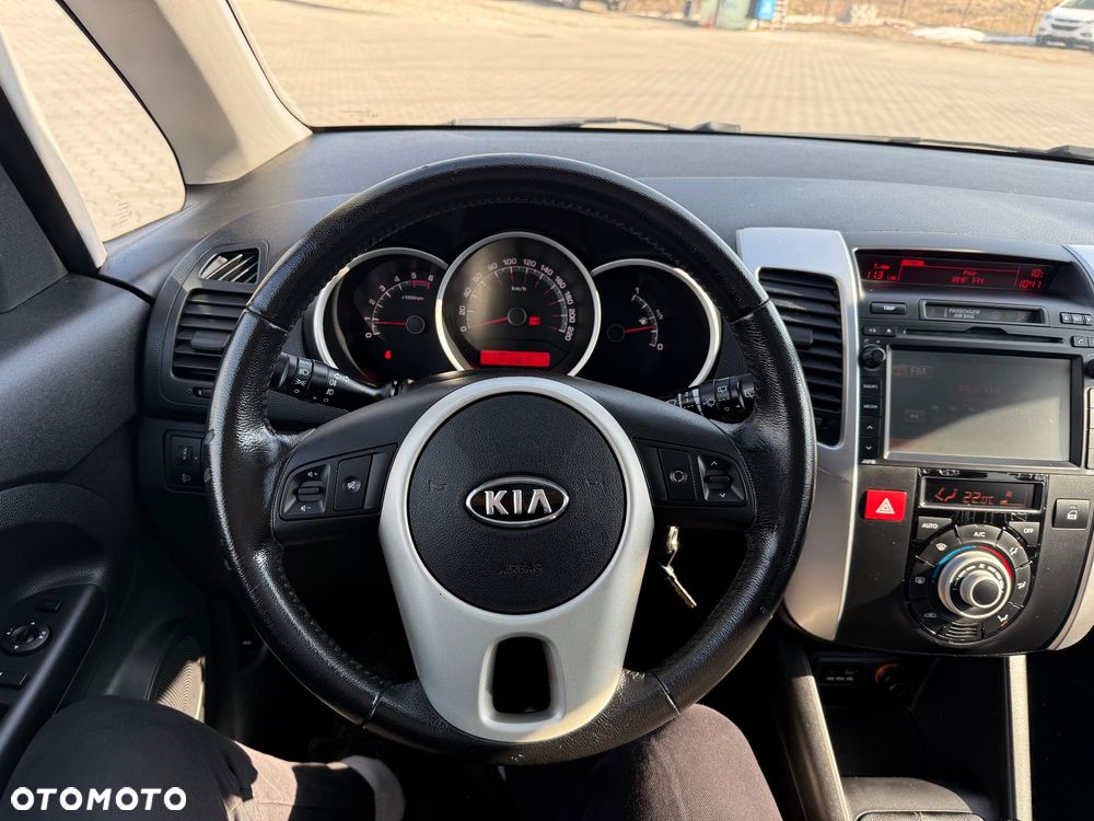 Kia Venga 1.4 CRDi 90 Dream-Team Edition - 22