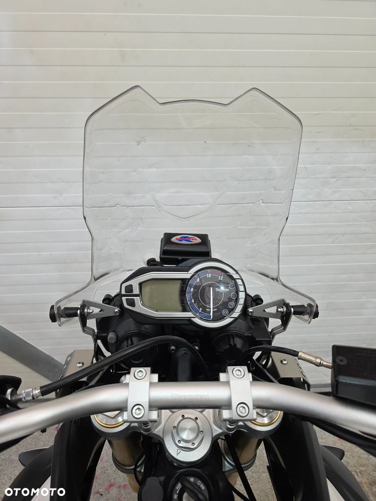 Triumph Tiger - 28