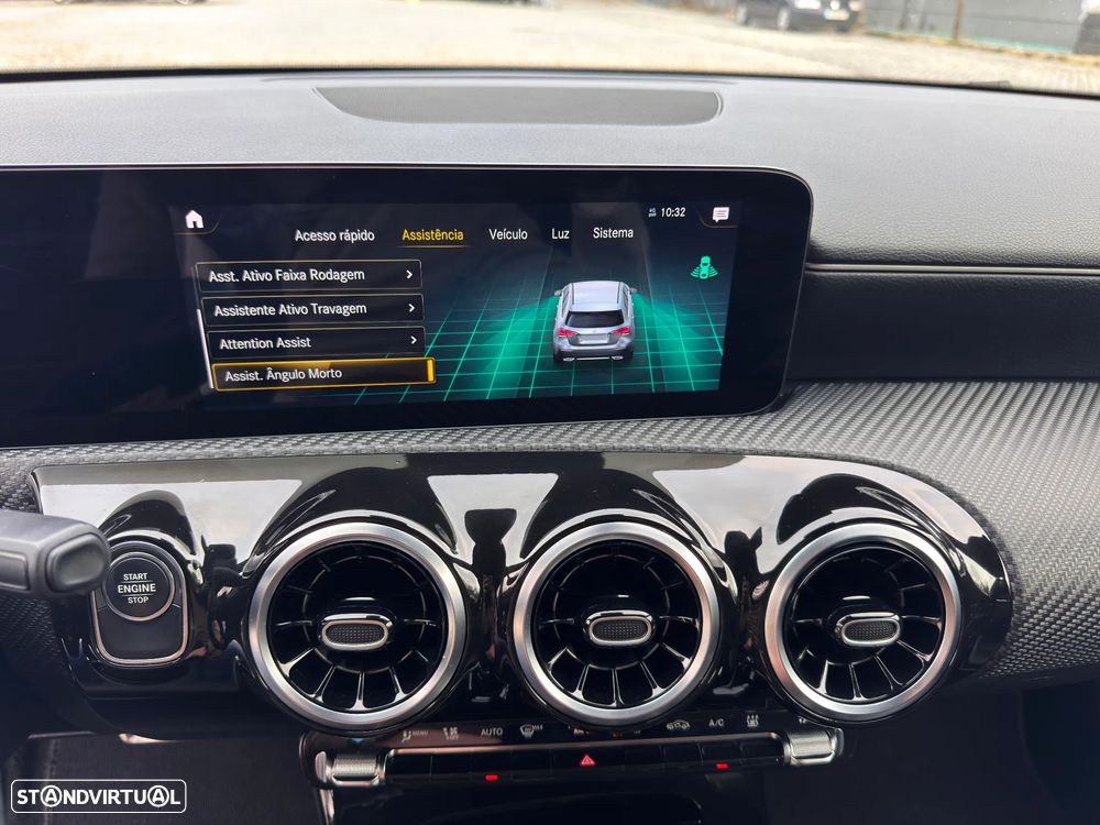 Mercedes-Benz A 250 - 24