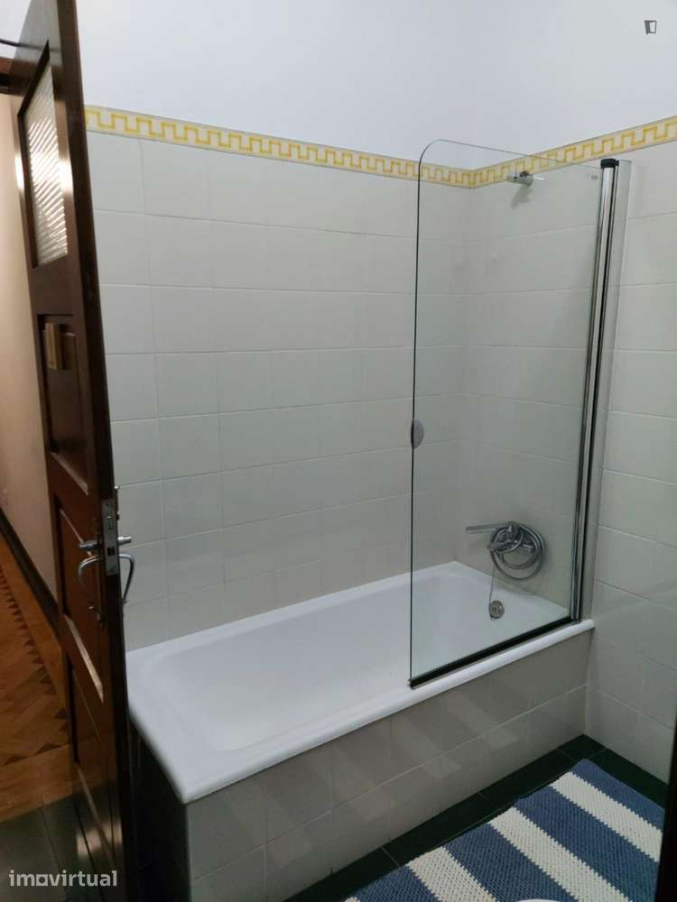 Quarto - localizado em Peniche - Grande imagem: 2/58