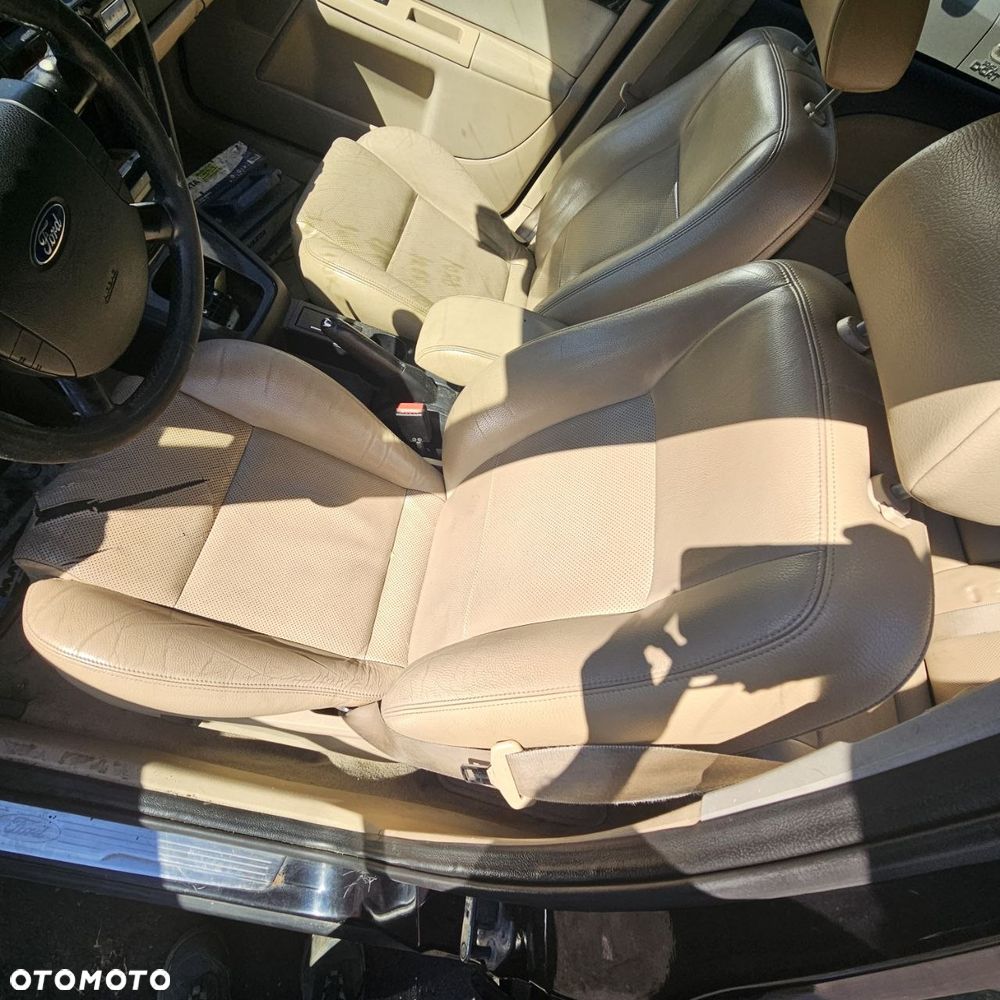 Ford Mondeo Mk3 (2003r) 2,0 D 96 kW / 130 KM (kod lak: G0) pojazd na części - 11