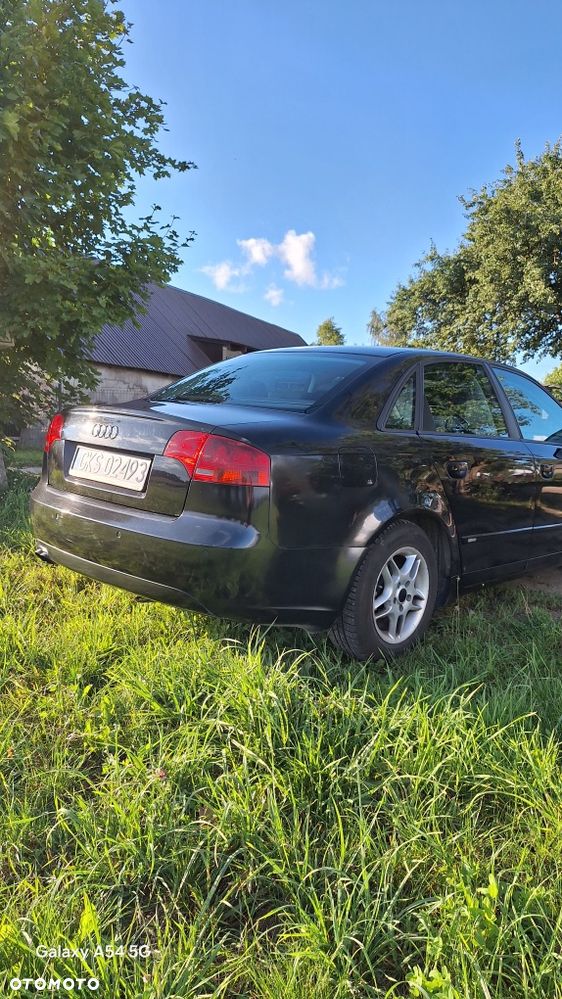 Audi A4 Limousine - 3