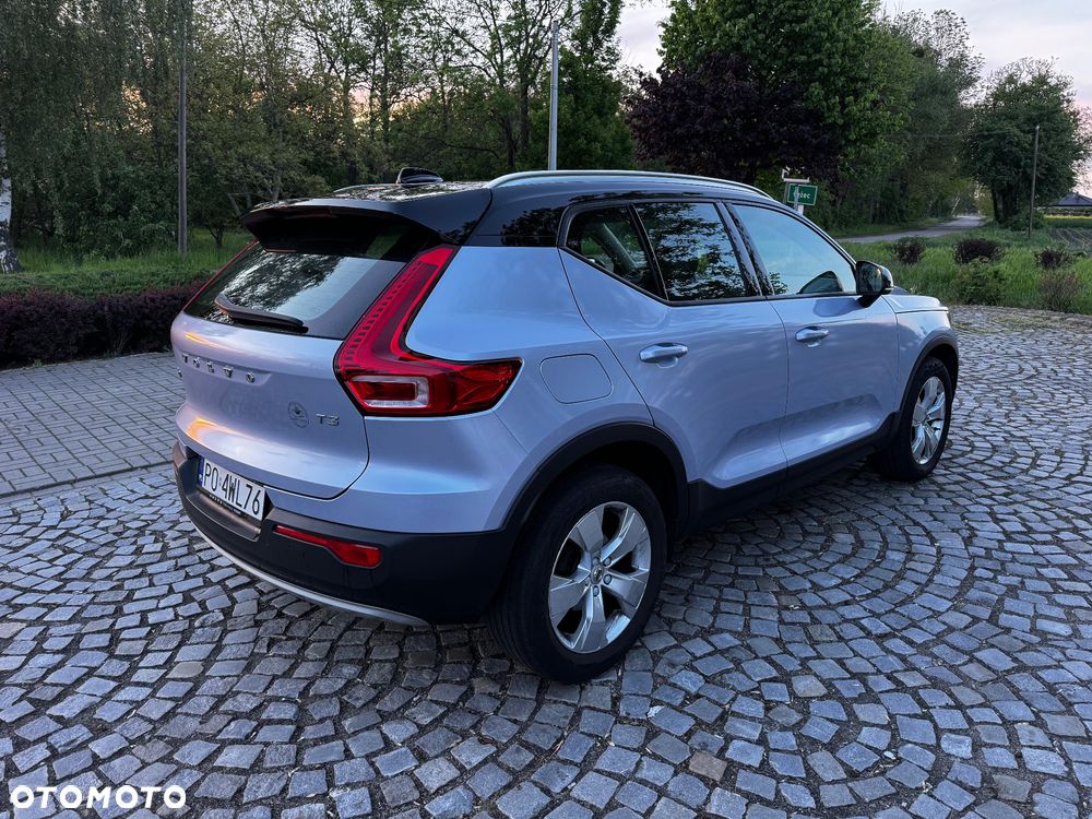 Volvo XC 40 T3 Momentum - 4