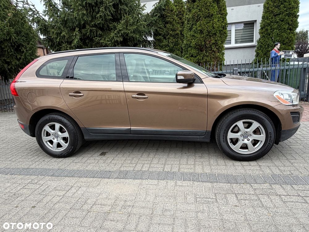 Volvo XC 60 D3 Momentum - 14