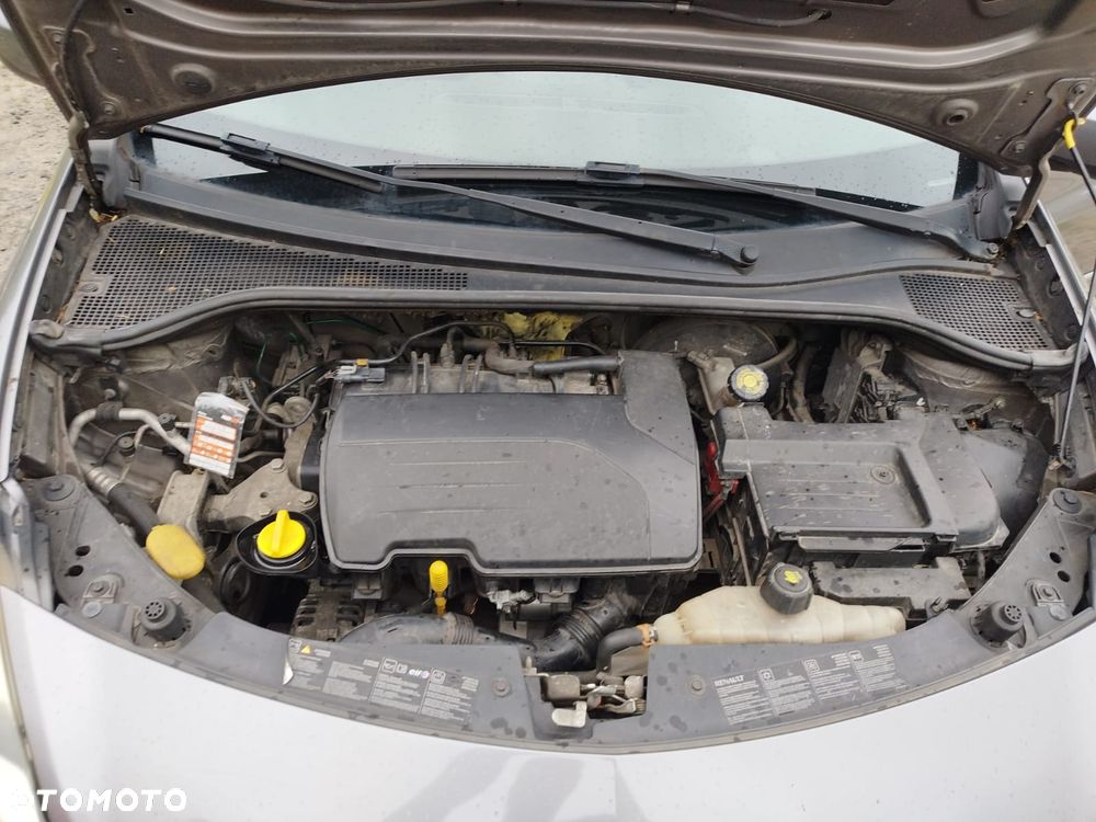 Renault Clio 1.2 16V Expression - 22
