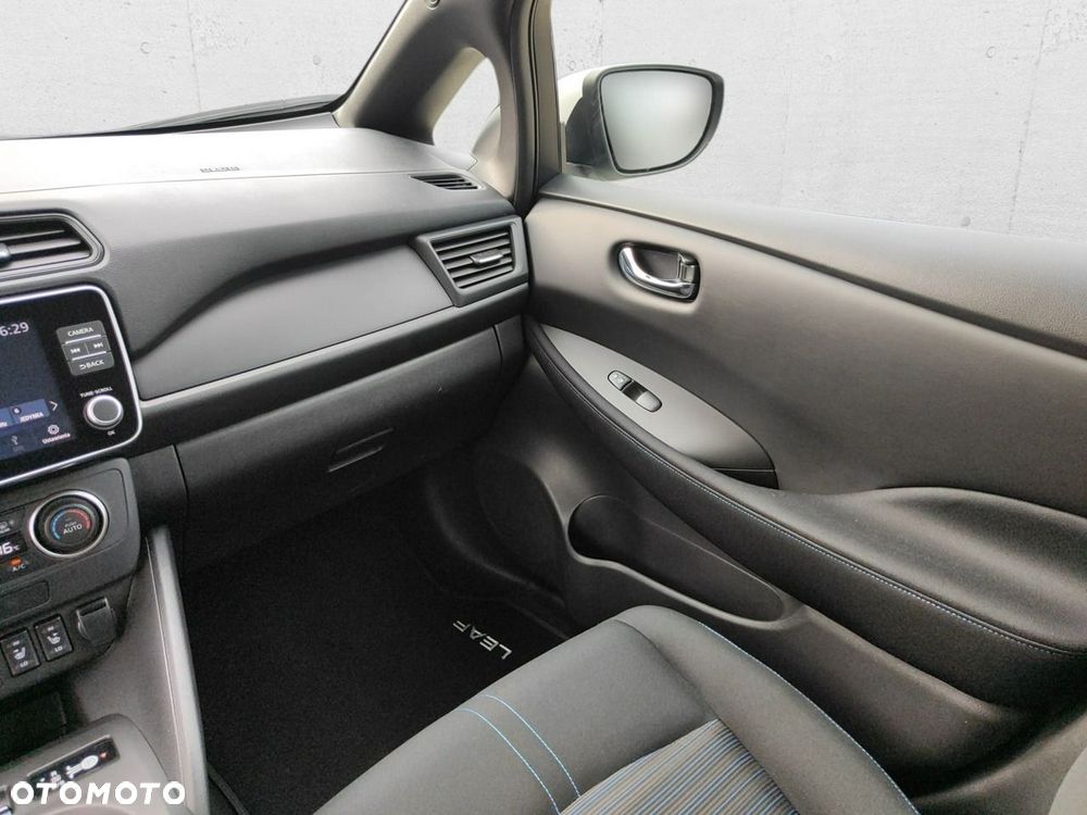 Nissan Leaf - 15