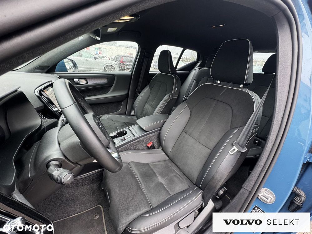 Volvo XC 40 - 26