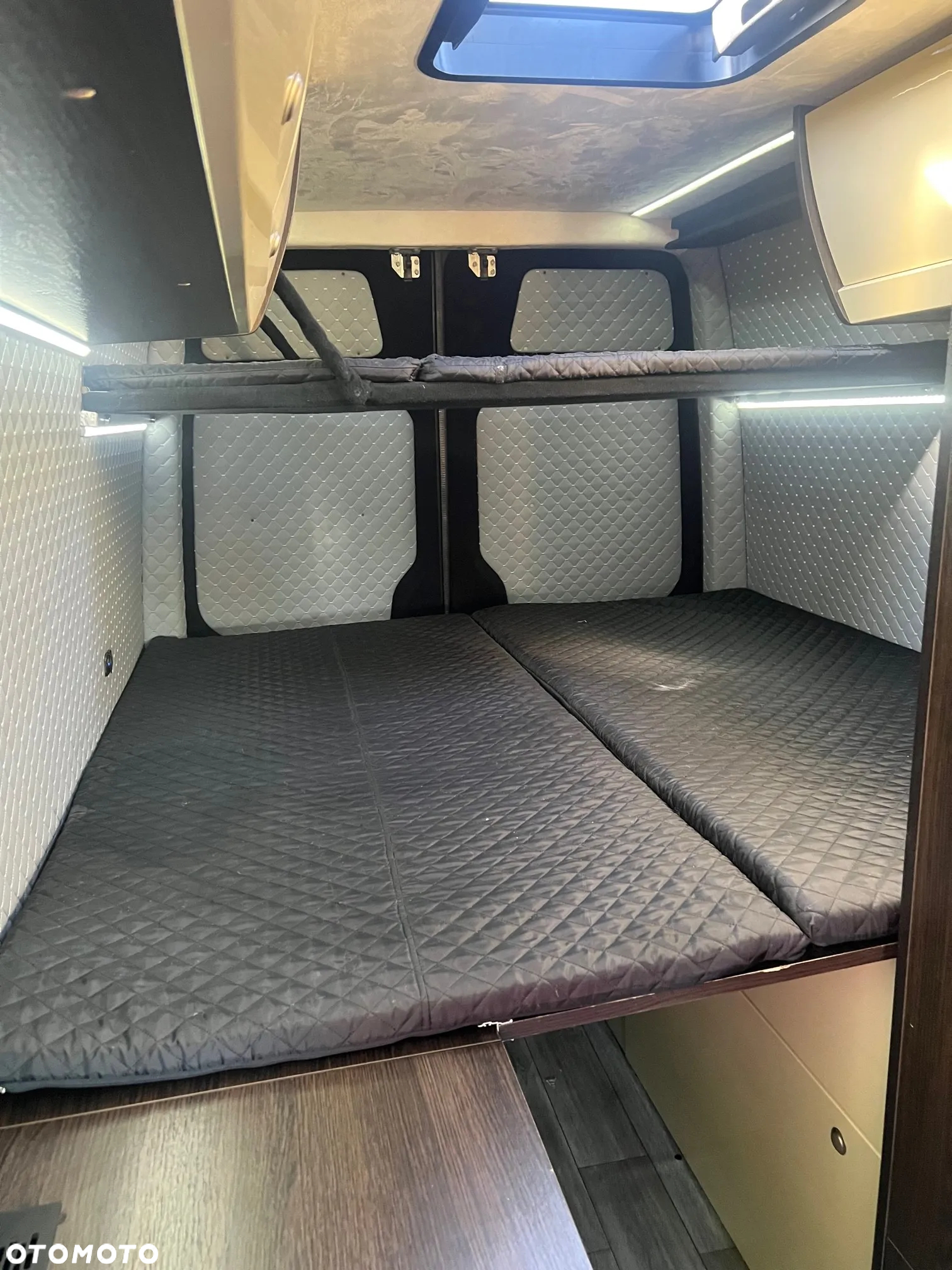 Mercedes-Benz sprinter - 15
