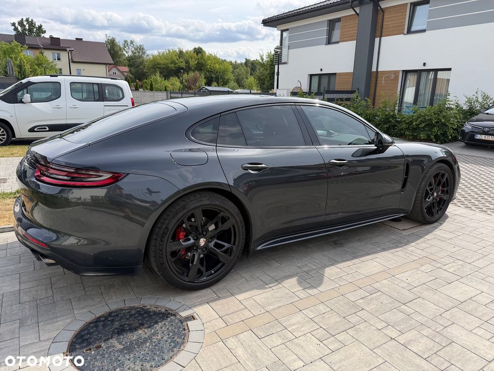 Porsche Panamera 4S - 17