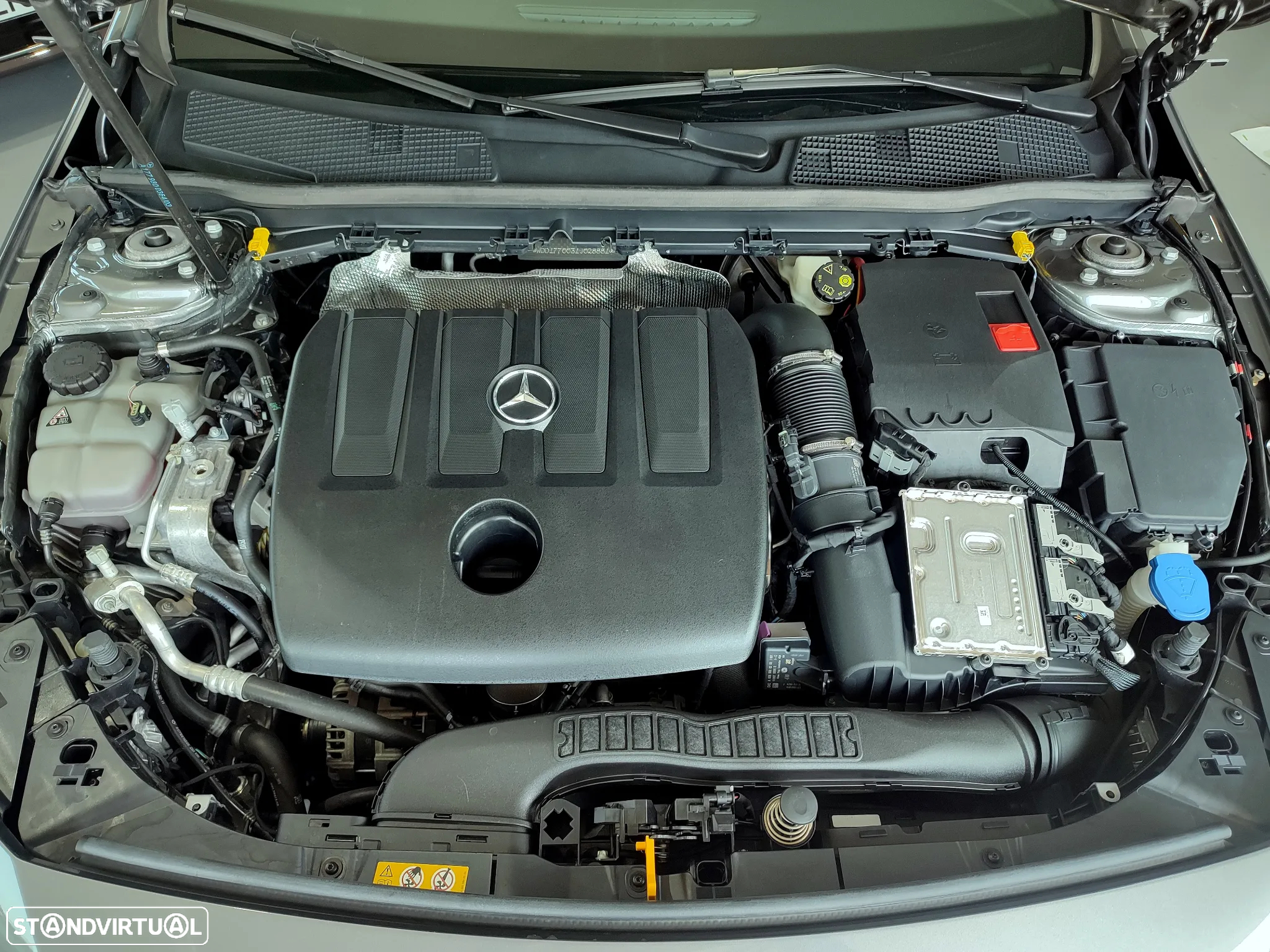 Mercedes-Benz A 180 d Style Plus Aut. - 30