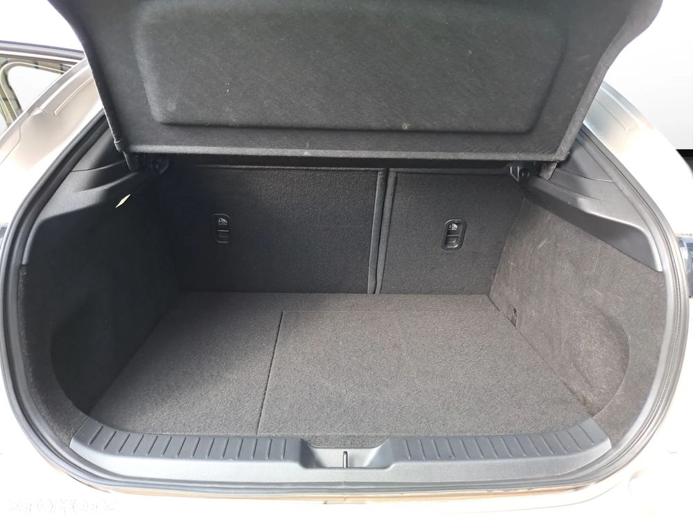 Mazda CX-30 - 11