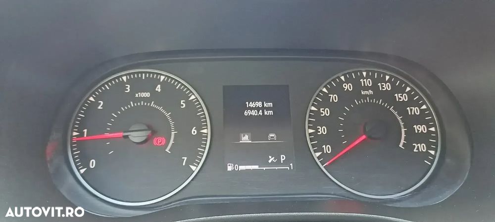 Dacia Sandero TCe 90 CVT Comfort - 9