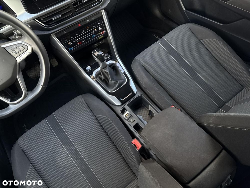 Volkswagen T-Roc - 13
