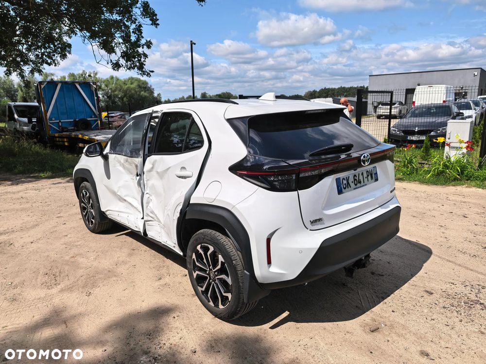 Toyota Yaris Cross 130 1.5 VVT-i Team Deutschland - 3