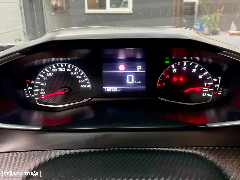 Peugeot 2008 1.5 BlueHDi Active Pack EAT8 - 18