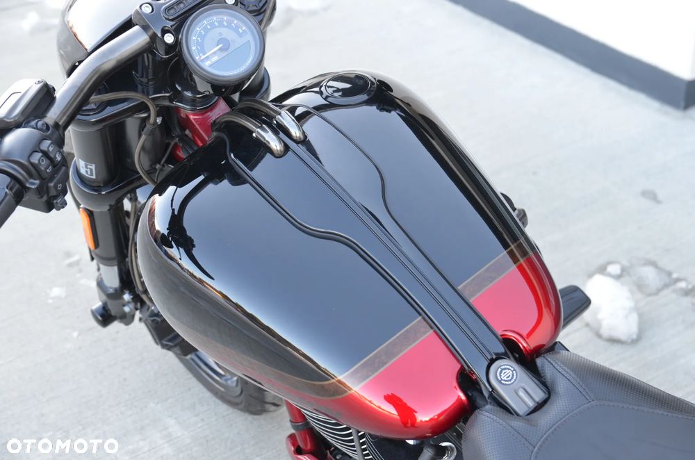 Harley-Davidson Softail Breakout - 15