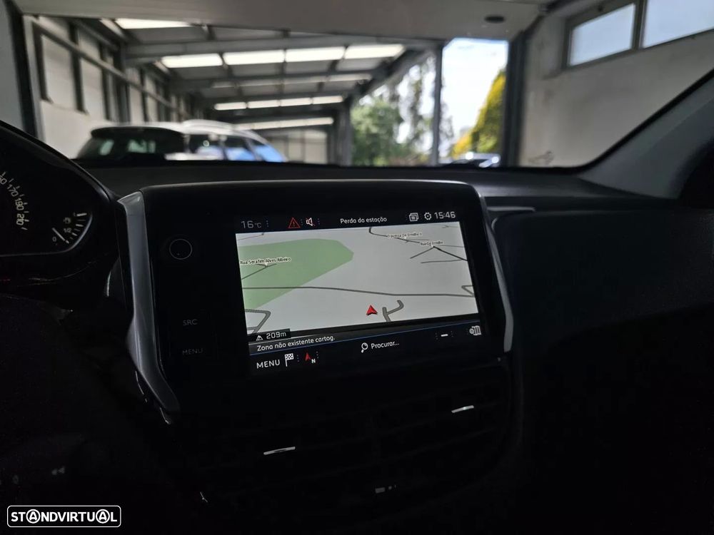 Peugeot 208 1.2 PureTech GT Line EAT6 - 24