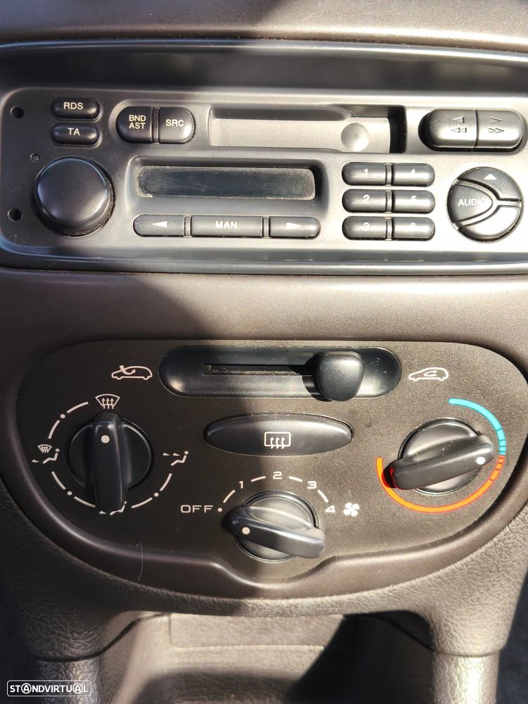 Peugeot 206 1.1 XR Présence - 10