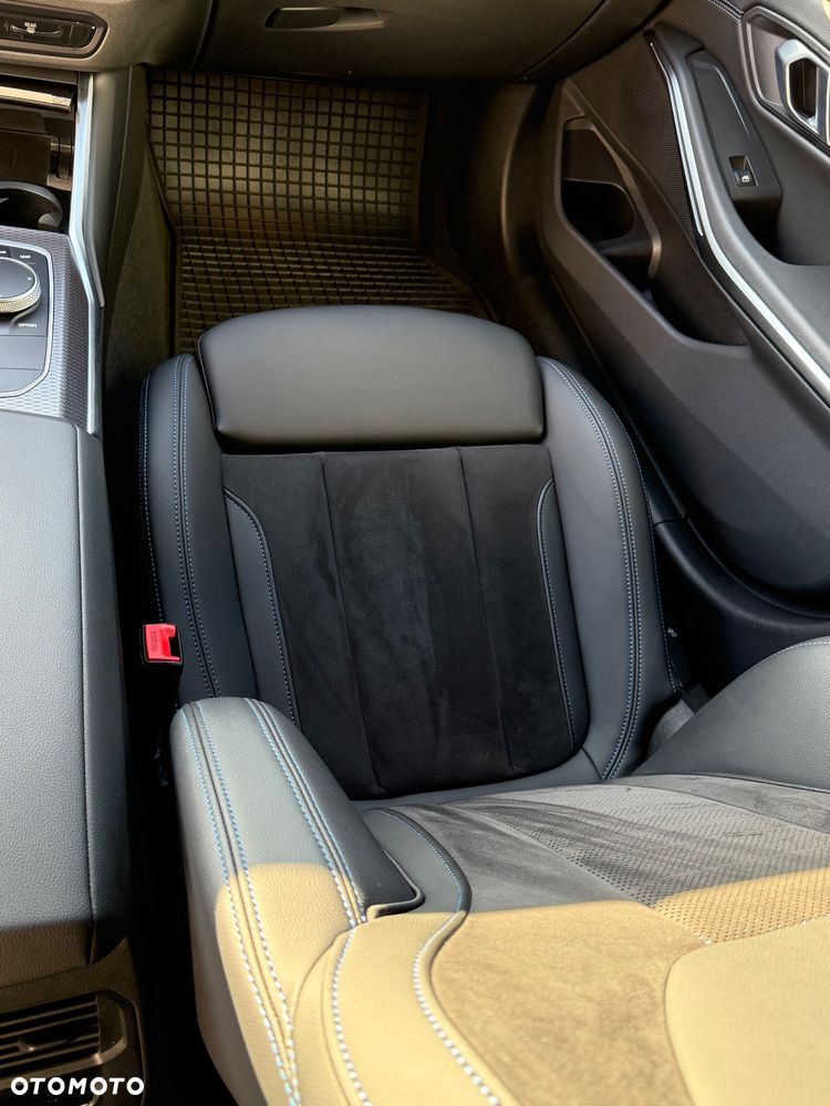 BMW Seria 3 330i M Sport sport - 16