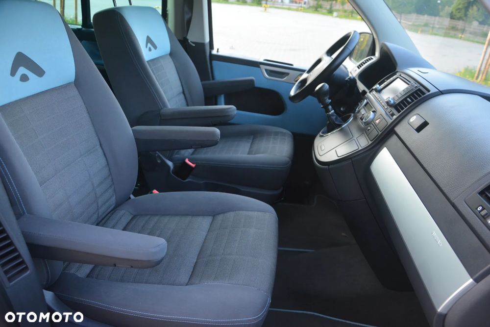 Volkswagen Multivan - 22