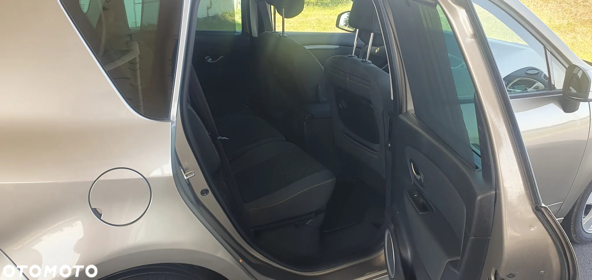 Renault Scenic 1.6 16V Limited - 11
