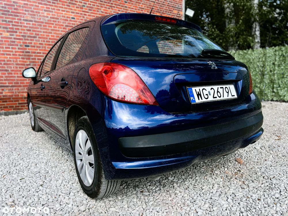 Peugeot 207 - 25