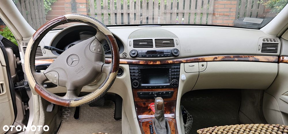 Mercedes-Benz Klasa E 350 7G-TRONIC Elegance - 3