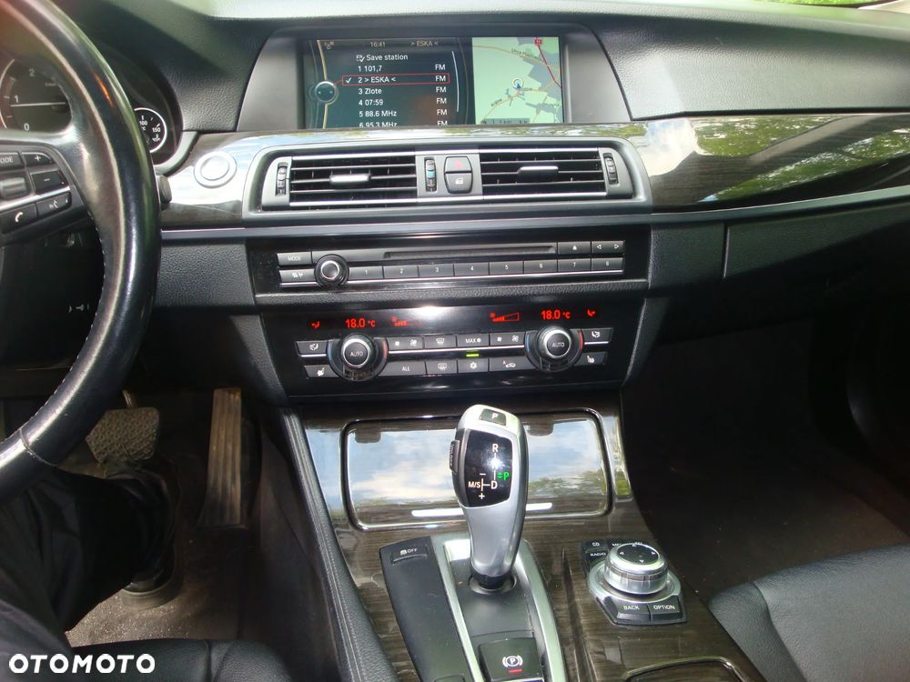 BMW Seria 5 520d - 12
