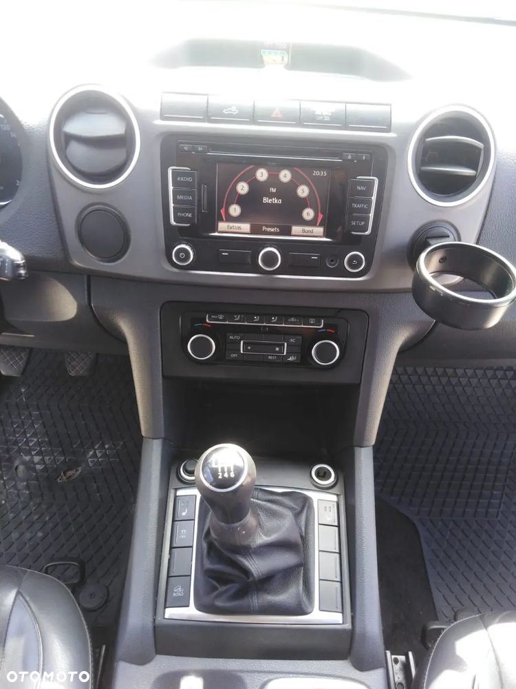 Volkswagen Amarok - 15