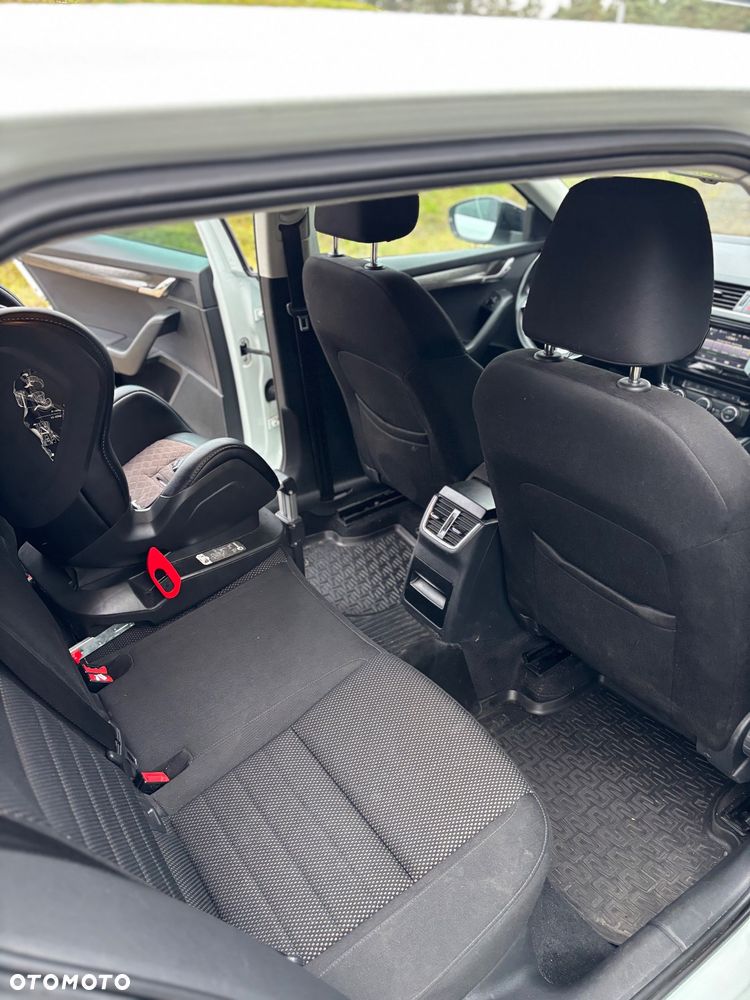 Skoda Octavia Scout 2.0 TDI 4x4 - 24