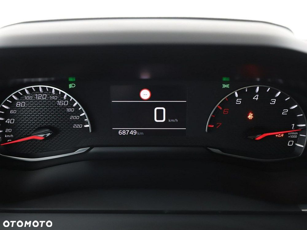 Peugeot 208 1.2 PureTech Style S&S - 23