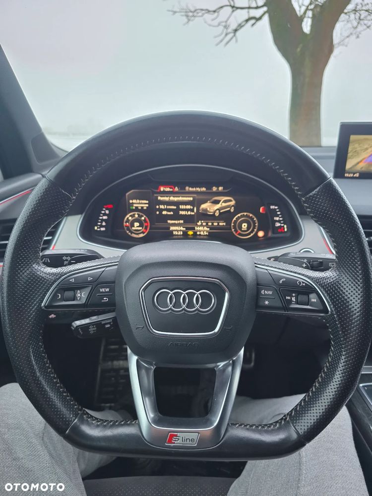 Audi Q7 - 13