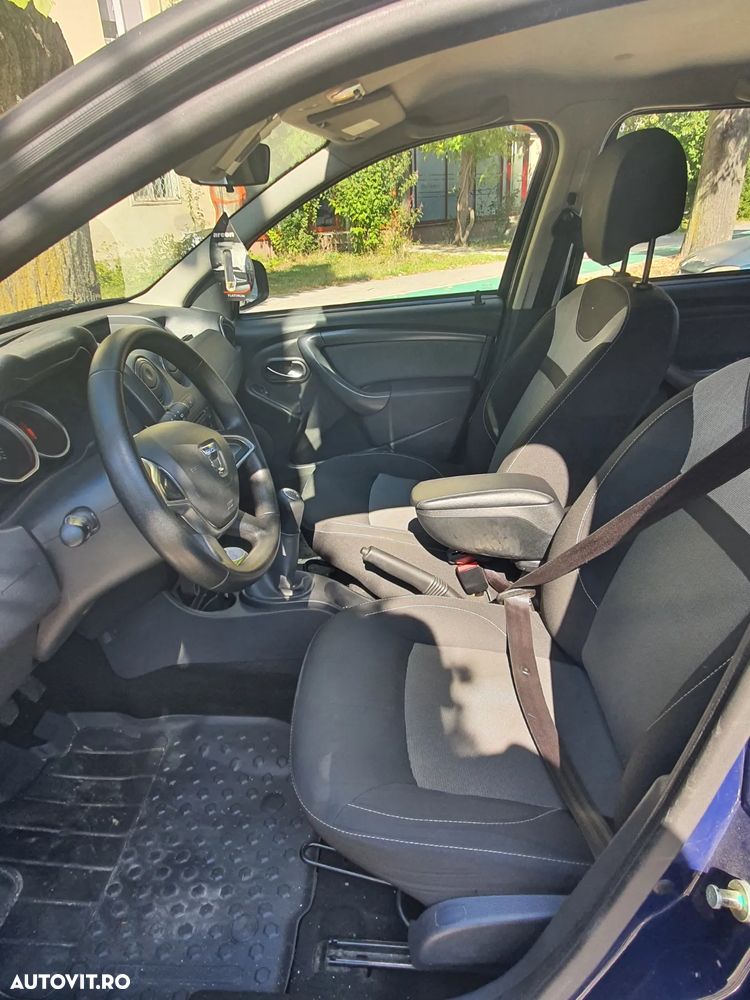 Dacia Duster 1.6 4x2 Laureate - 9