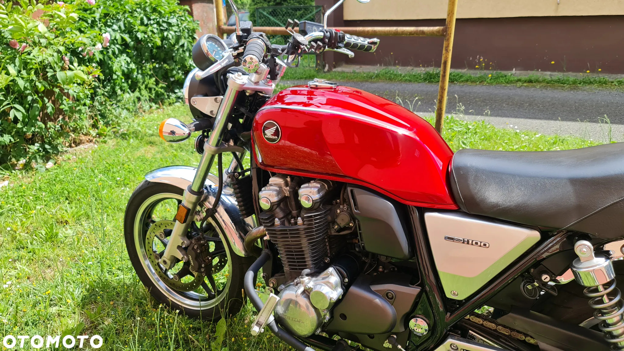 Honda CB - 11