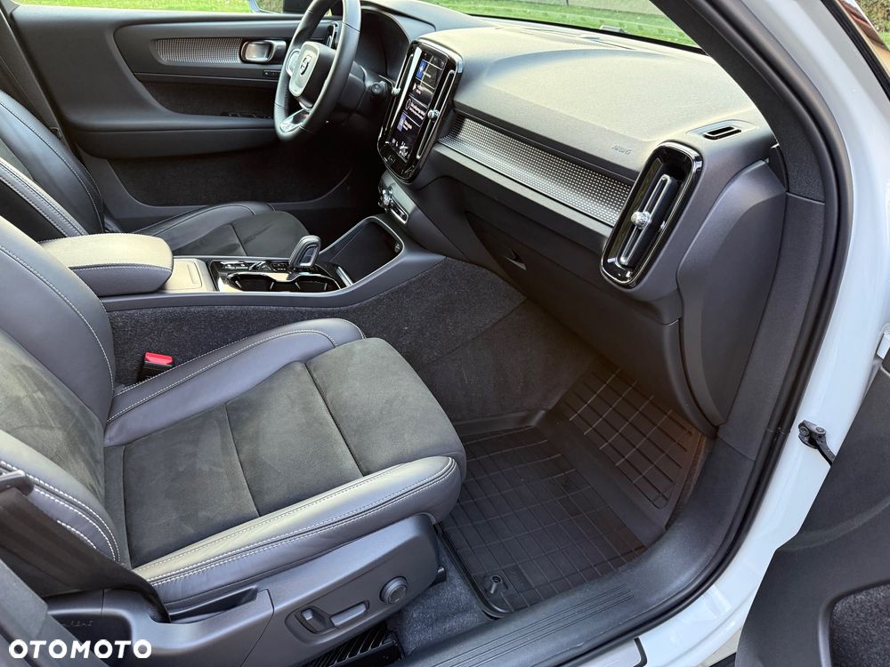 Volvo XC 40 - 26
