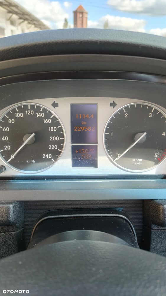 Mercedes-Benz Klasa B ver-200-cdi - 21