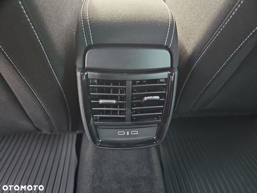 Skoda Kamiq 1.5 TSI Monte Carlo DSG - 26