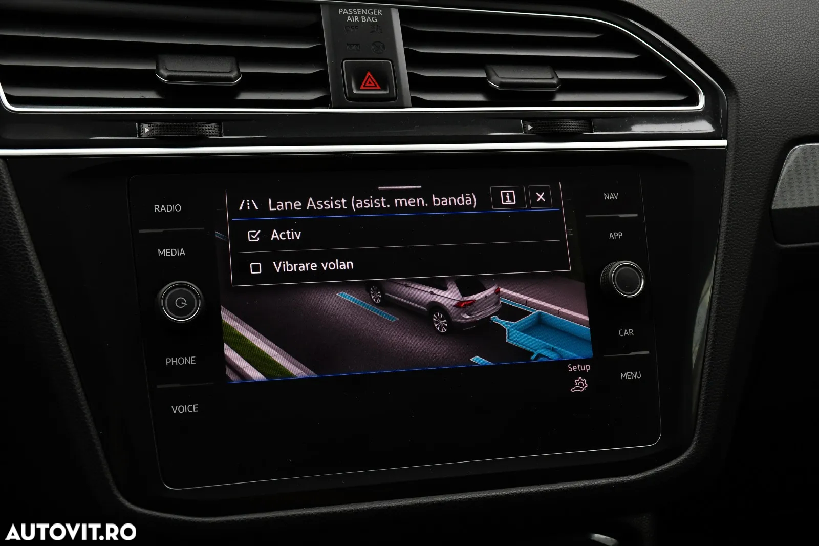 Volkswagen Tiguan 2.0 TDI DSG Life - 24