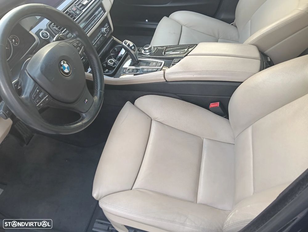 BMW M550d xDrive Auto - 25
